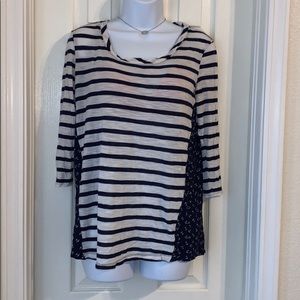 Natural Reflections Navy Blue and White Striped Sz ~> Small